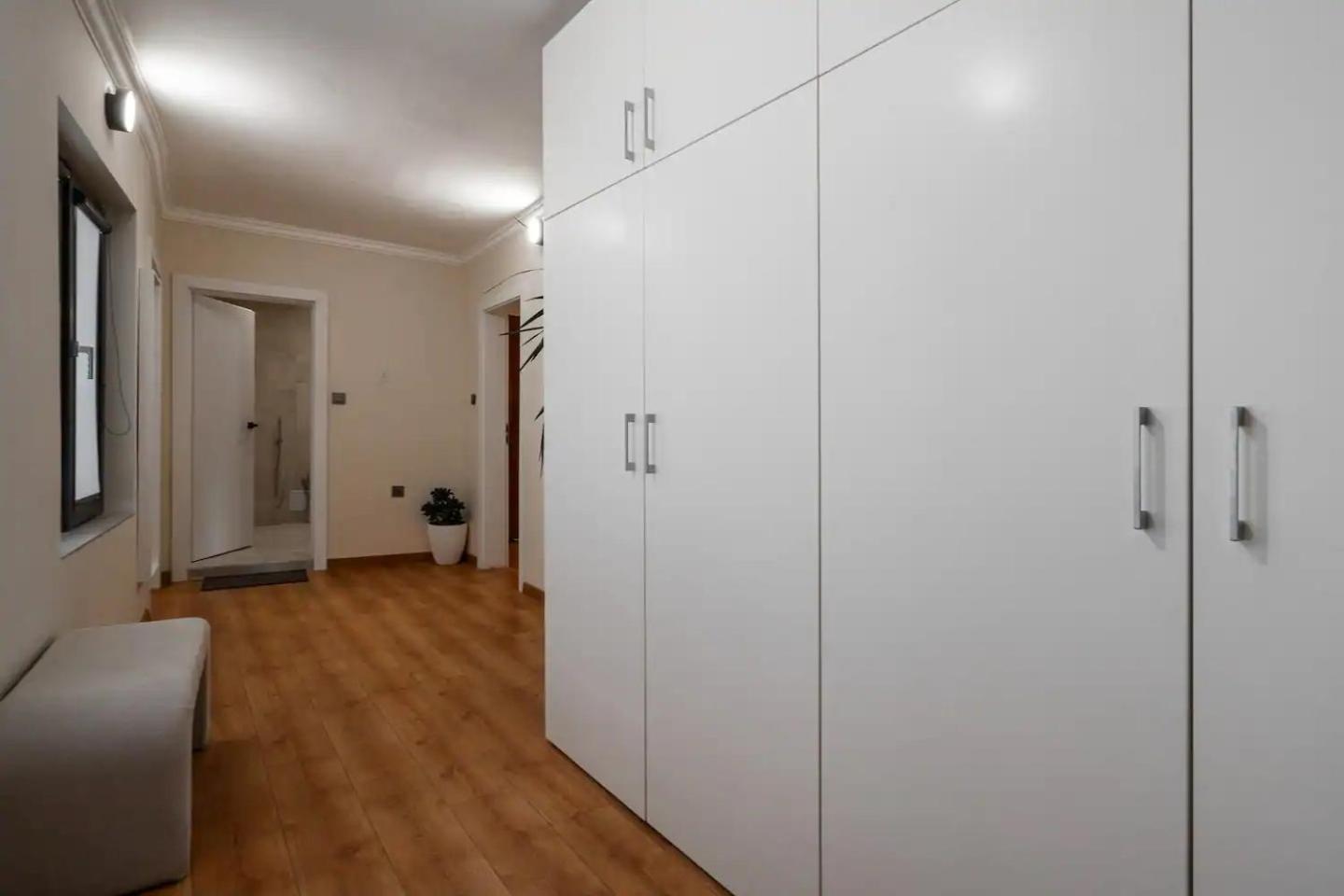 2-Bedroom Flat - Sunny Balcony Plovdiv Buitenkant foto