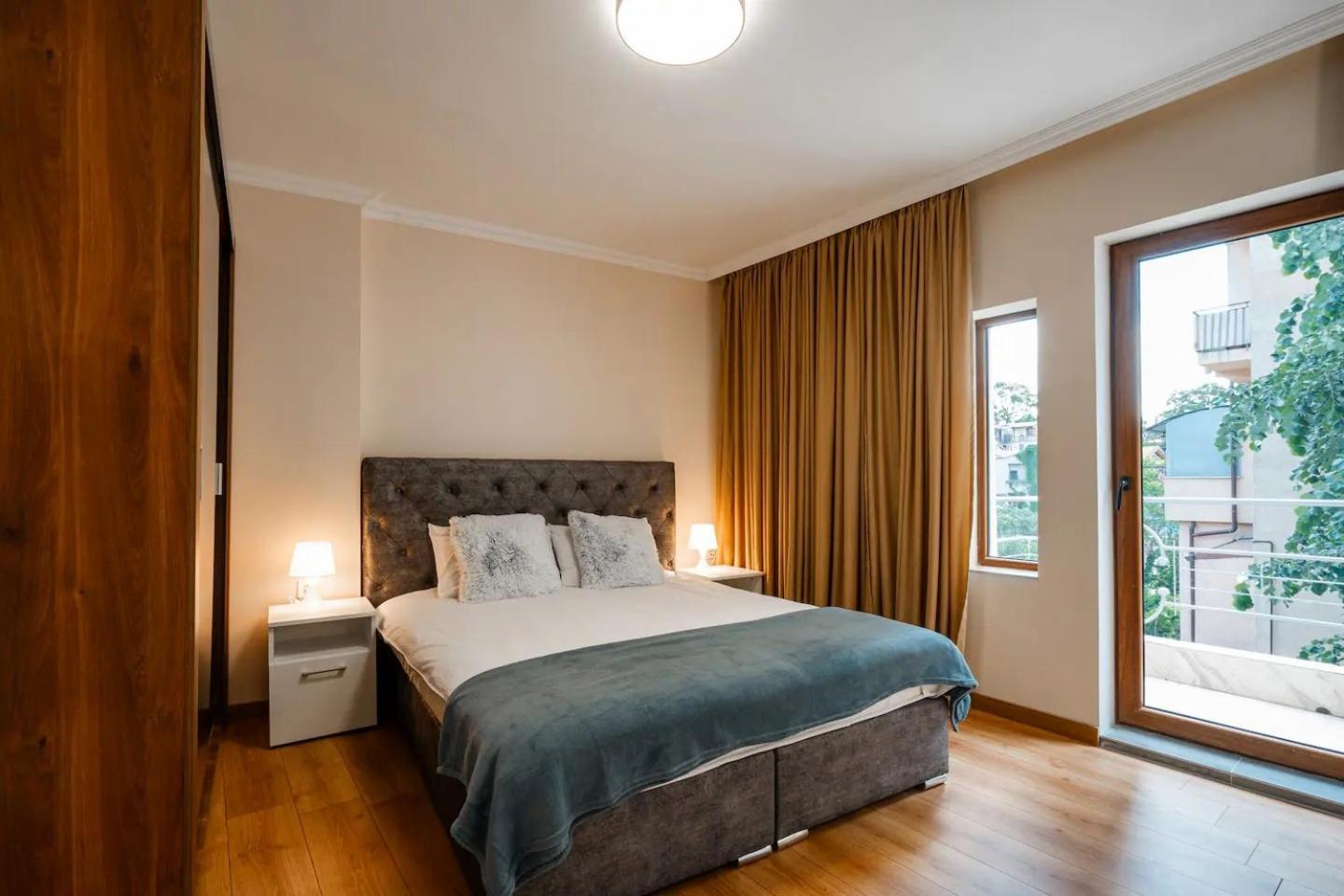 2-Bedroom Flat - Sunny Balcony Plovdiv Buitenkant foto